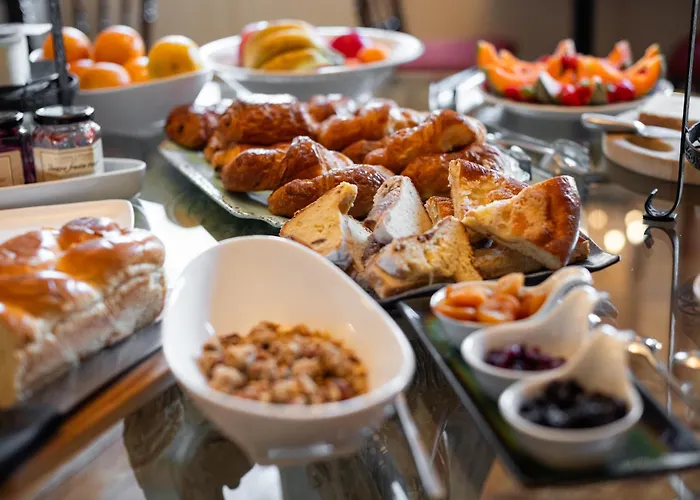 Les Cordeliers Pensionat 3*